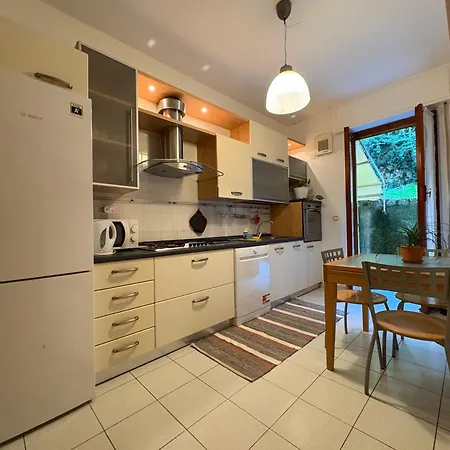 Casa Mimosa A 2 Passi Dal Mare Con Garage Διαμέρισμα