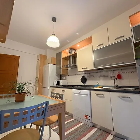 Appartamento Casa Mimosa A 2 Passi Dal Mare Con Garage Rapallo