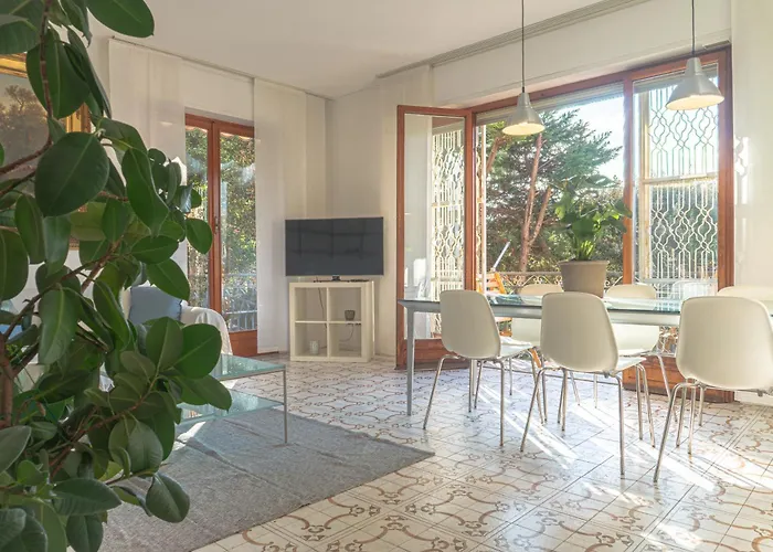 Appartamento Casa Mimosa A 2 Passi Dal Mare Con Garage Rapallo